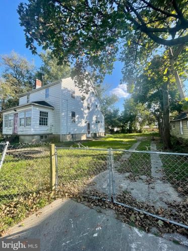 10 Center St, New Castle, DE 19720-1404