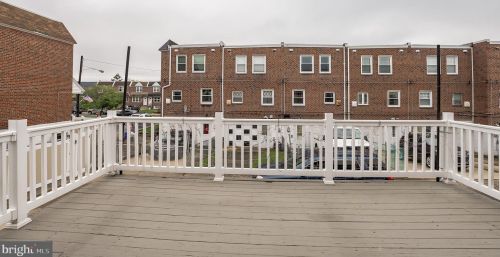 8623 Jackson St, Philadelphia PA 19145-3833 exterior