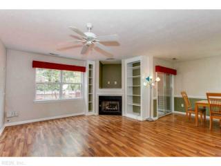 128 Horse Run Dr, Chesapeake, VA 23322-5328
