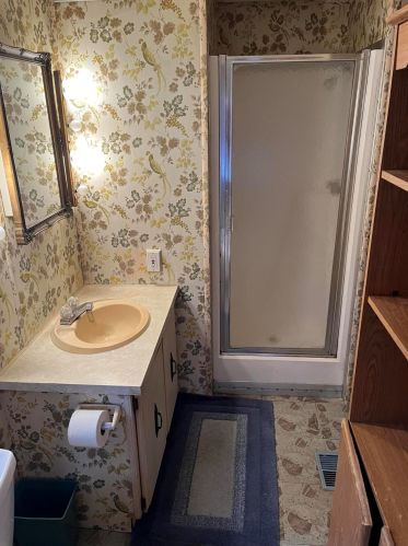 1120 37th St, Allegan MI 49010-8308 exterior