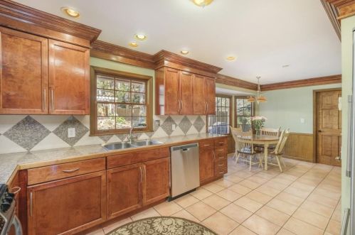 2876 Lone Star Trl, Atlanta GA 30340-5019 exterior