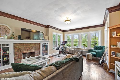 2220 37th St, Chicago IL 60609-1039 exterior