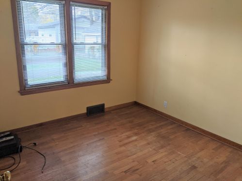 2161 Blodgett St, Meskegon MI 49441-1514 exterior