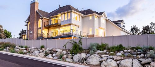 9093 Cyn Gate Cir, Sandy UT 84093-3807 exterior