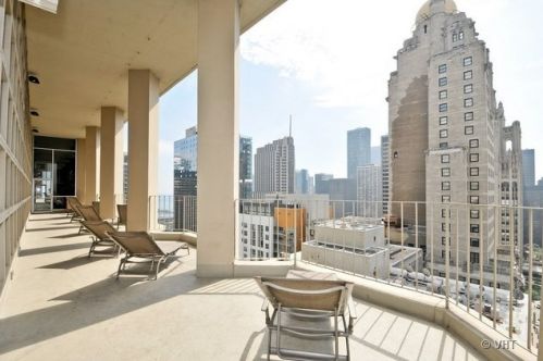 535 Michigan Ave, Chicago IL  60611-3814 exterior