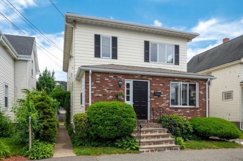 3 Beacon St, Quincy MA 02169-7117 exterior