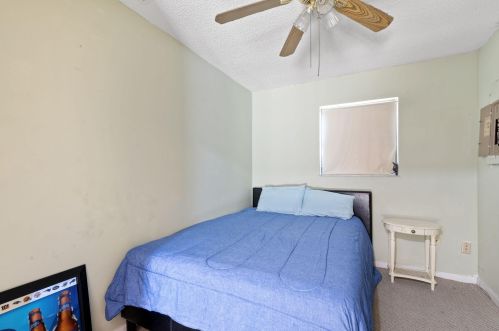 102 Whitmore Dr, Fort Pierce FL 34984-3738 exterior