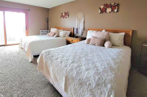 4673 Crossover Dr, Bellaire MI 49615-9528 exterior