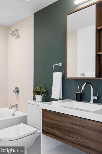 5200 Chester Ave, Philadelphia PA 19143-4313 exterior