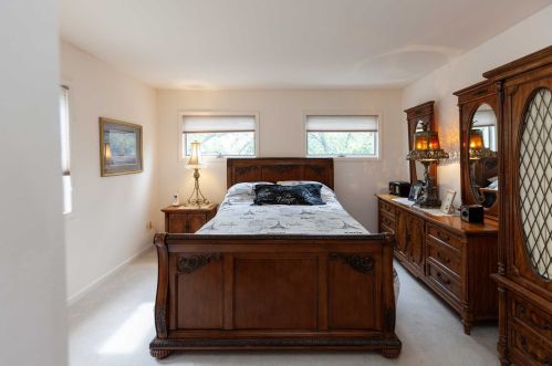 204 Dogwood Ct, Poughkeepsie NY exterior