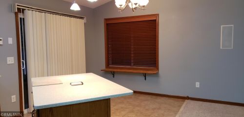 26 City View Ln, Saint Paul, MN 55107-3400