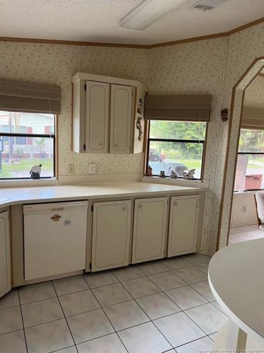 470 Natalie Dr, Fort Pierce FL 34952-7952 exterior