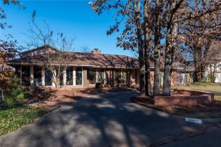 2002 Oak Hills Dr, Springdale, AR 72762-5070