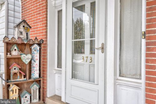 373 High St, Hanover PA 17331-3922 exterior