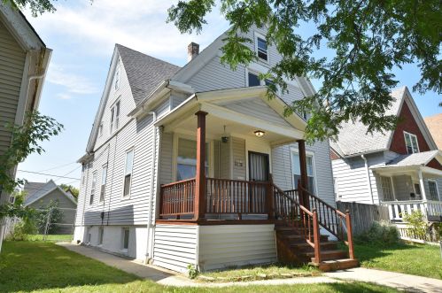 3257 Booth St, Milwaukee WI 53212-2135 exterior