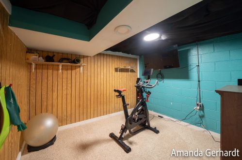 215 Mcconnell Ave, Meskegon MI 49445-2762 exterior