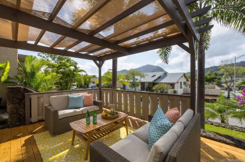 1175 Kaeleku St, Honolulu HI 96825-3007 exterior