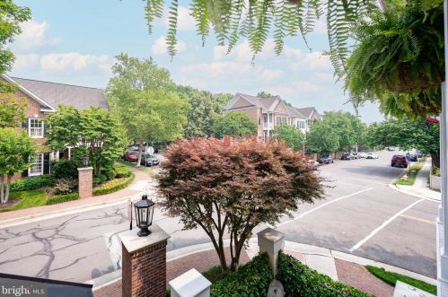 1201 Wilkes St, Alexandria VA 22314-5907 exterior