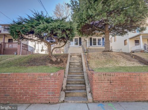 1805 Kearny St, Washington DC  20018-2435 exterior