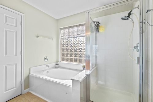 18207 Post Oak Vw Ct, Humble TX 77346-3463 exterior