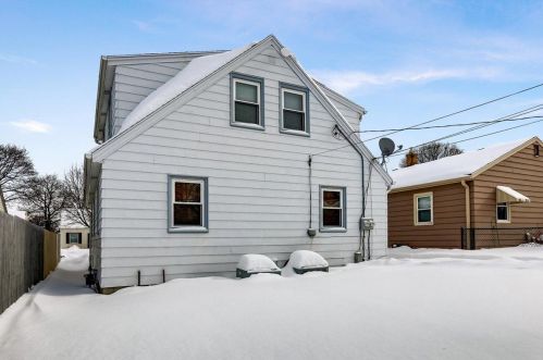 2529 70, Milwaukee WI 53223-2114 exterior