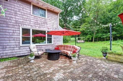 108 Hickory Hl Rd, New Britain CT 06052-1009 exterior