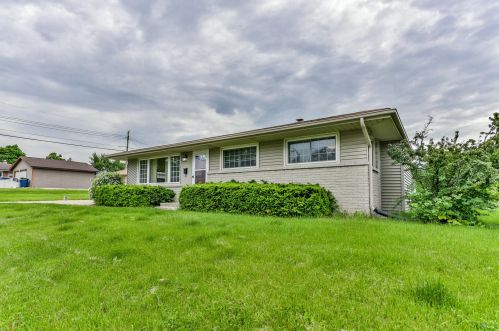 3809 87 St, Milwaukee WI 53225-3512 exterior