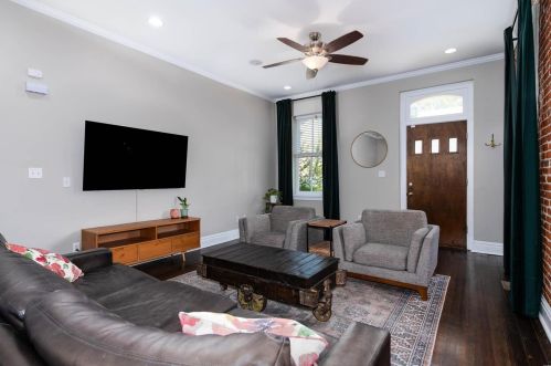 2112 Sidney St, Saint Louis MO 63104-2834 exterior