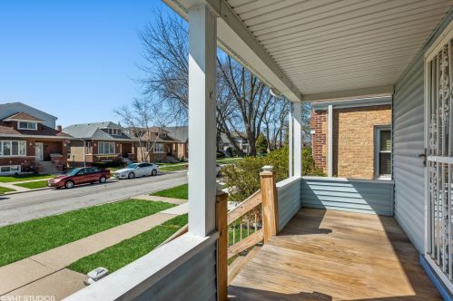 2215 75th Ct, Chicago, IL 60707-3034