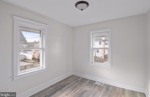 6 Bonsall Ave, Manor PA exterior