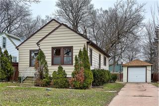 21 Frolic Ave, Waukegan, IL 60085-4519