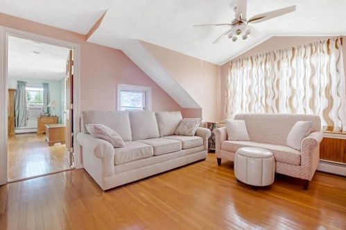 148 St, Salem MA 01970-2541 exterior