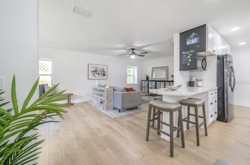 1220 Clifton St, Tampa FL  33604-6810 exterior