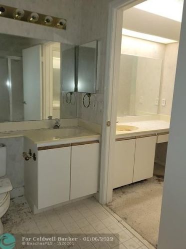 8302 Mooring Cir, Boynton Beach FL 33472-2308 exterior