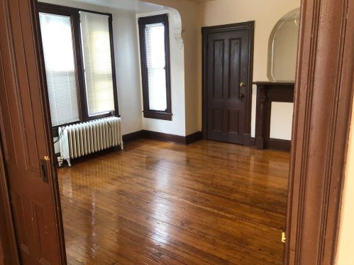 126 Gdn St, Poughkeepsie NY 12601-1931 exterior