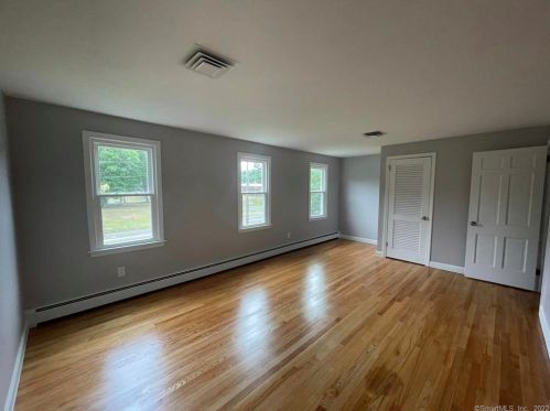 169 Dartmouth Rd, Manchester CT 06040-6616 exterior