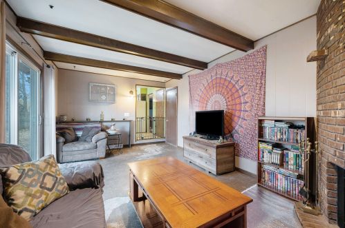 3229 Brookshire Dr, Grand Rapids MI 49508-2422 exterior