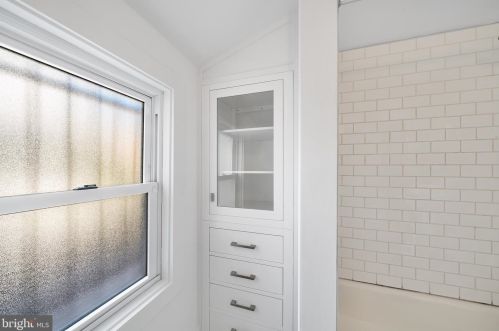 1420 17 St, Philadelphia PA 19146-4714 exterior