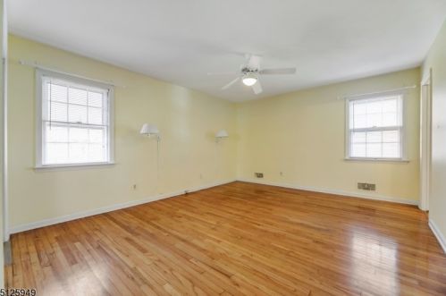 1508 Fox Trl, Mountainside NJ 07092-1302 exterior