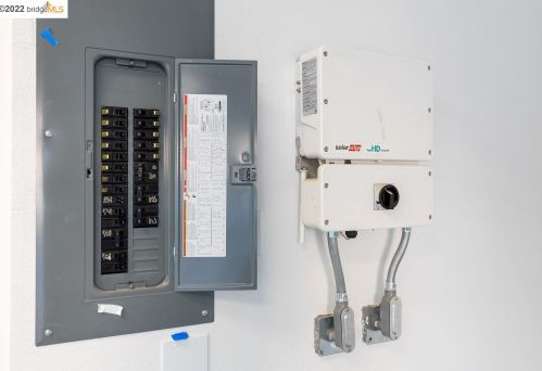 636 Kains, Berkeley CA 94706-1219 exterior