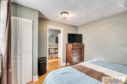 32 2nd St, Perth Amboy NJ 08861-4608 exterior