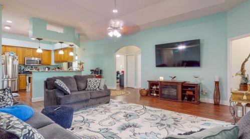 1080 Romaine Ln, Fort Pierce FL 34953-3675 exterior