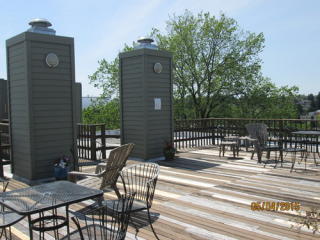 6619 Roosevelt Way, Seattle WA  98115-6652 exterior