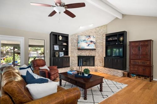 8709 Collingwood Dr, Austin TX 78748-5204 exterior