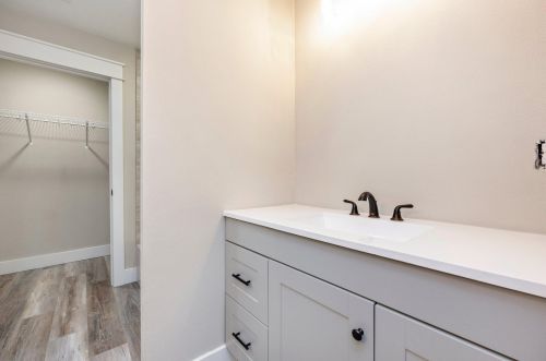 409 19th St, Defuniak Springs FL  32435-2147 exterior