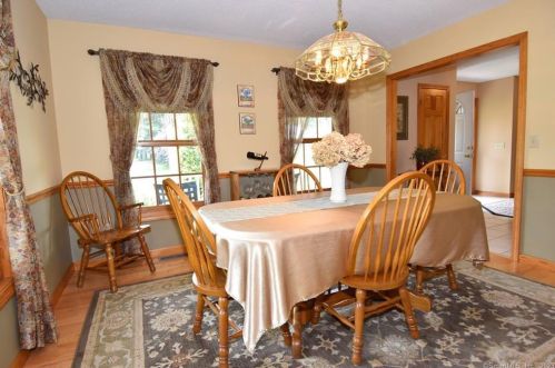 3 Ajellos Farm Rd, Seymour CT 06483-2363 exterior