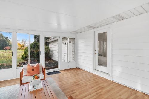 6422 Meadowview Ave, Kalamazoo MI  49048-9448 exterior