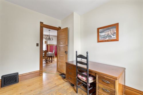 1525 82, Milwaukee WI 53222-2935 exterior