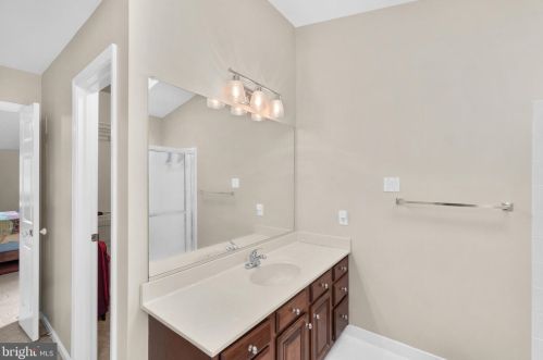 10158 Bracken Dr, Ellicott MD  21042-1675 exterior