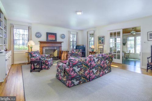 8377 Bozman Neavitt Rd, Saint Michaels MD 21663-2460 exterior